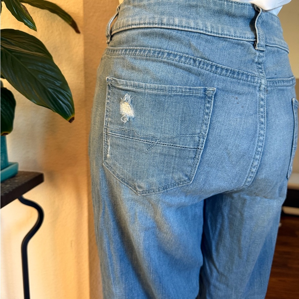 New York & Company Light Wash Cuffed Ankle Jeans Distressed - Picture 8 of 9